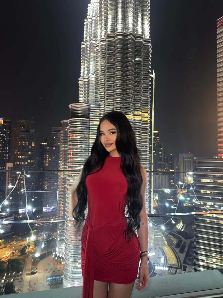Lucy escort in Dubai