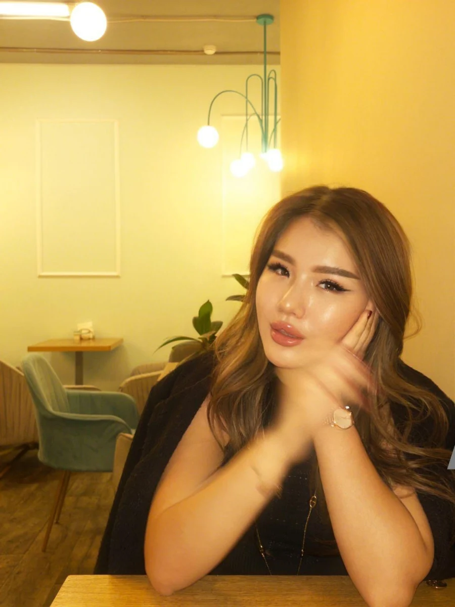 Martina escort in Dubai