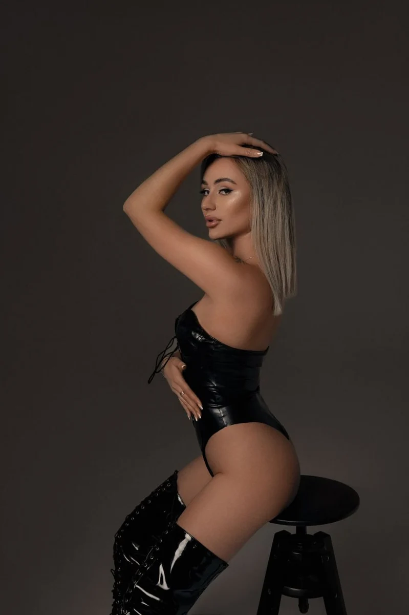 Pavlina escort in Dubai